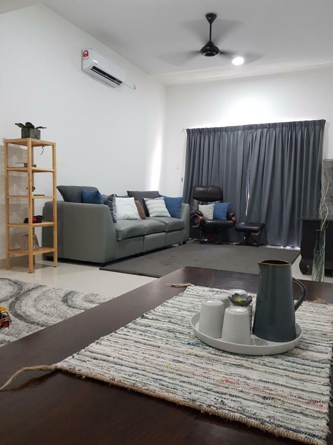 The Executive Seaview 1 At Icon Residence 쿠알라트렝가누 외부 사진
